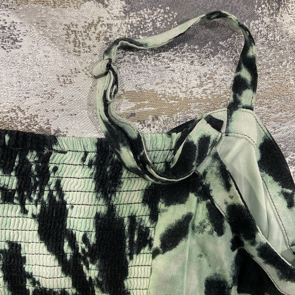 Torrid sweetheart green & black tie dye skater dress size 0 EUC! - Picture 12 of 12